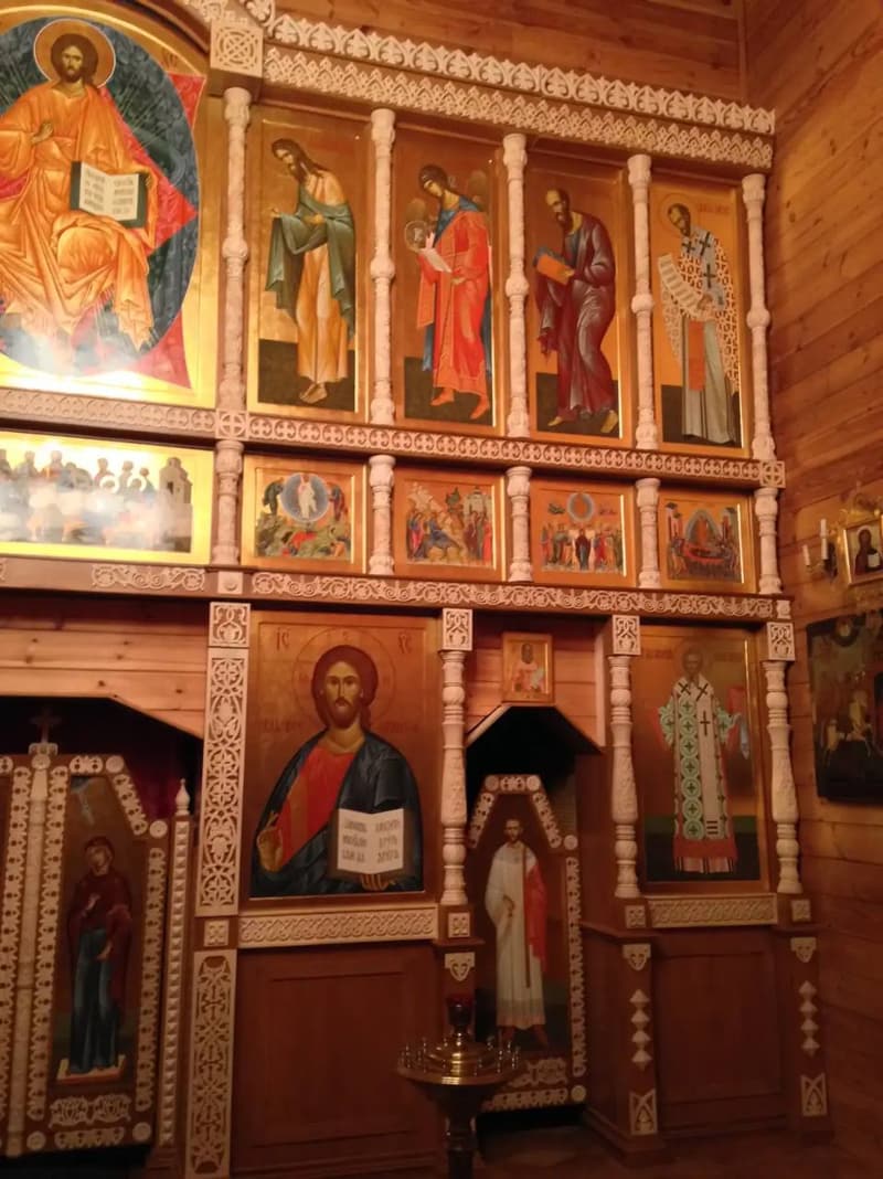 Iconostasis. Iconostasis of the Church of Saint Athanasius of Kovrov, Petushki, Vladimir Region